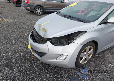 2013 Hyundai Elantra Gls z USA, uszkodzony, nr VIN 5NPDH4AE0DH233610